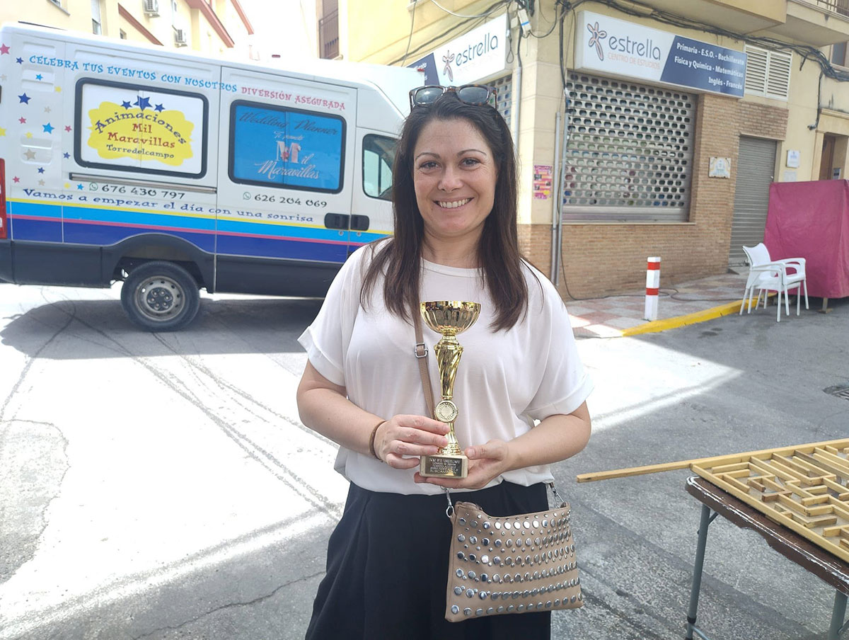 033 8 Cronica Barrio Fuente