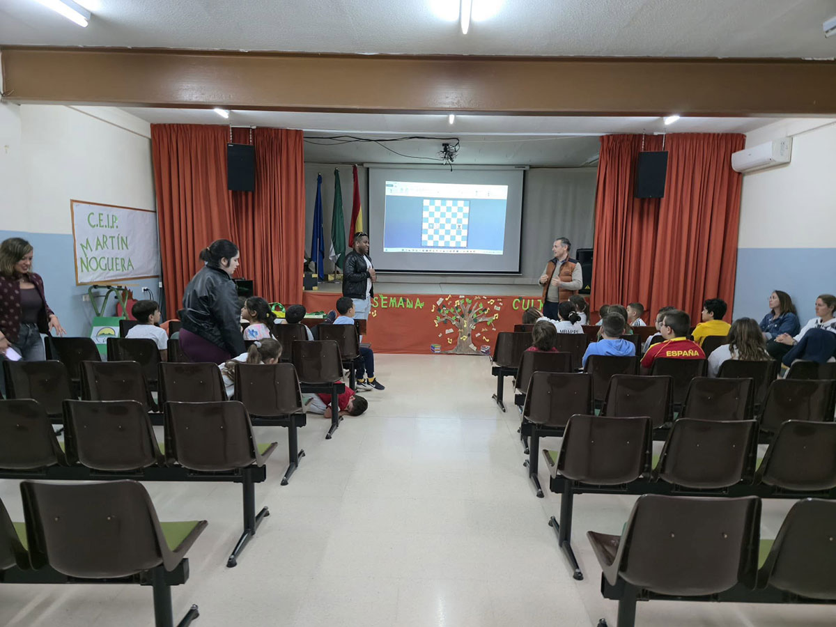019 Colegio Martin Noguera