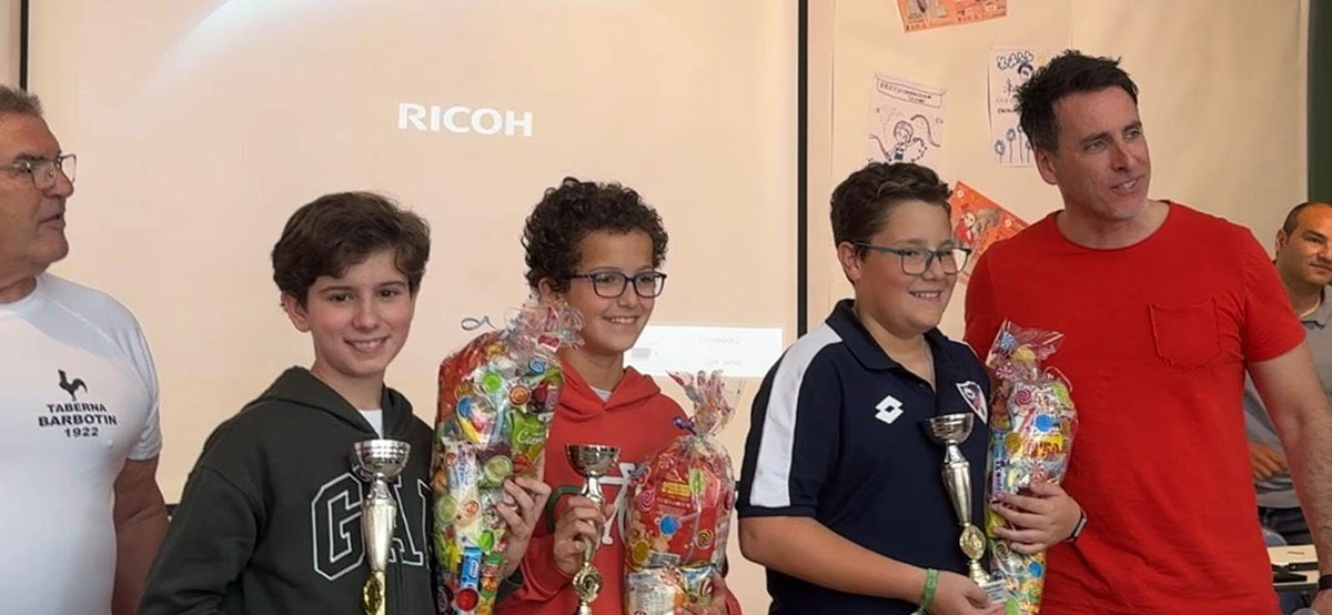 002 Iii Torneo De Ajedrez La Gloria En El Colegio Andres De Vandelvira